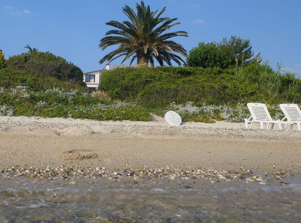 Beach Front Chanioti Polychrono Exteriér fotografie